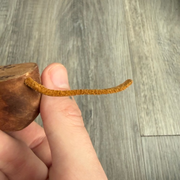 Vintage Brown Wooden Mouse Sculpture - Picture 5 of 16